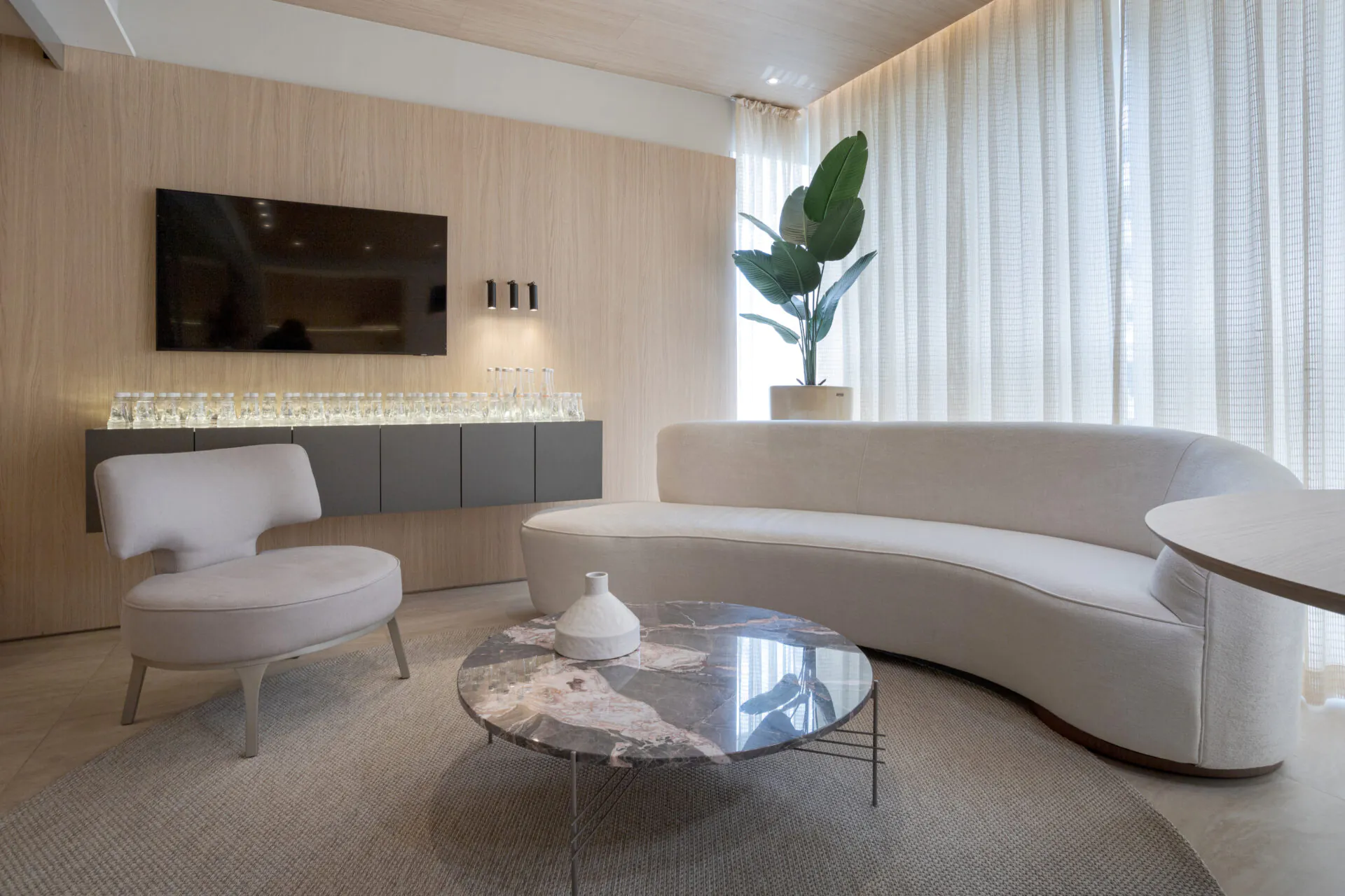 croma_230213-0063